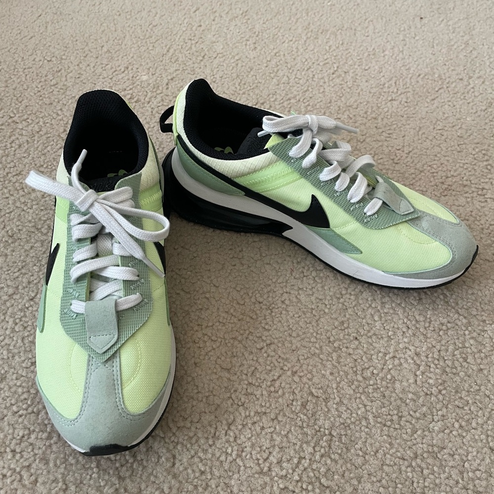 Nike Air Max Pre-Day 'Light Liquid Lime'
